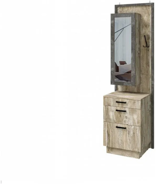 Амели Тумба с зеркалом