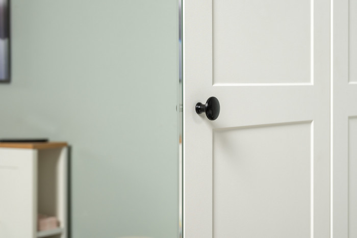 Остин 13.336.03 Шкаф для одежды(три двери, белый шагрень/дуб крафт золотой